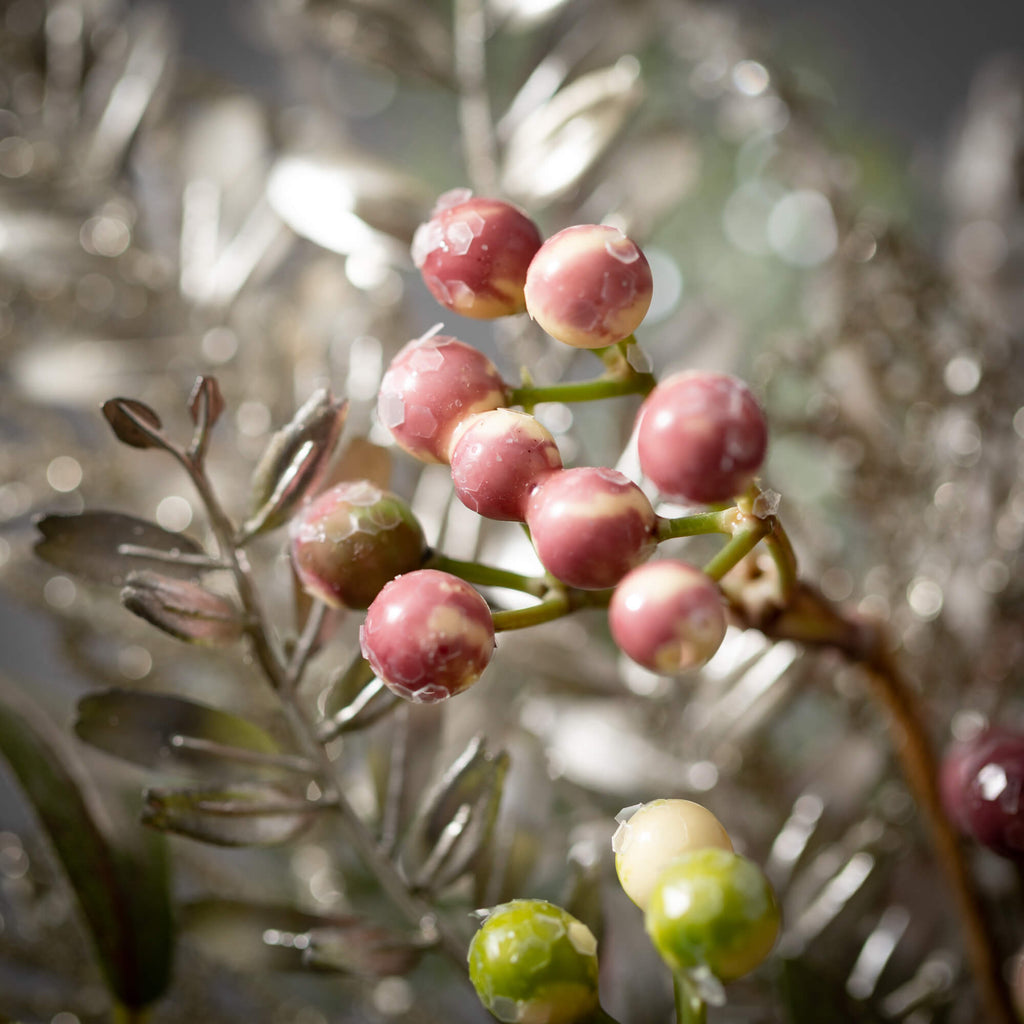 Pine And Berry Swag           