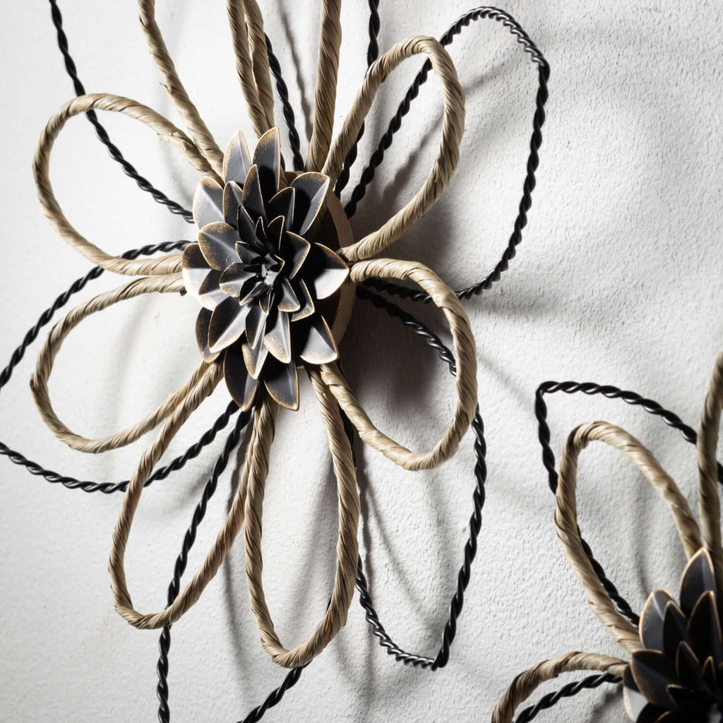 Sculpted Wire Wall Flower Art 