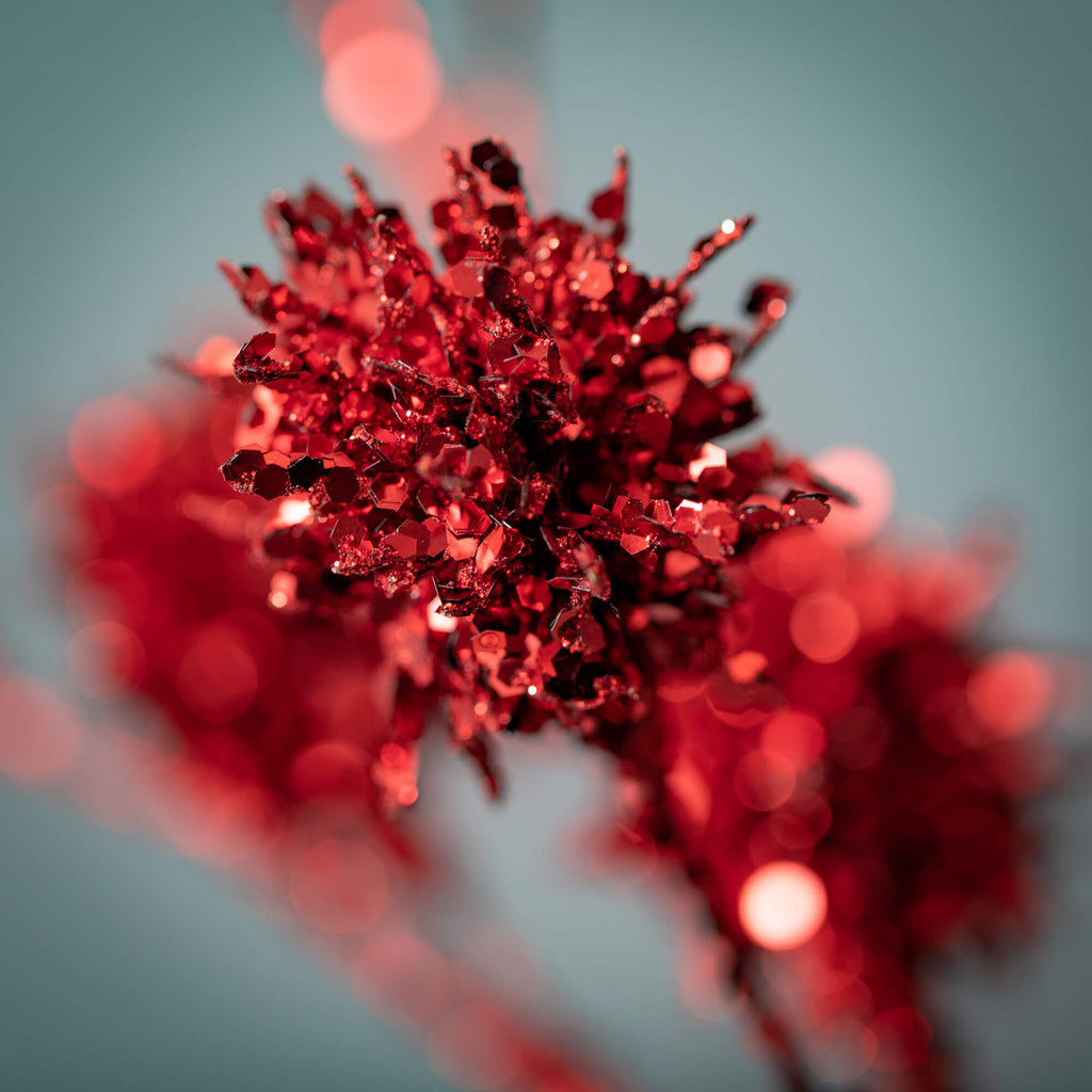 Red Glittered Ball Spray      